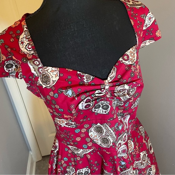 Hell Bunny Sugar Skull print dress. Size M. Sweetheart neck. Back zipper. Used. - Picture 2 of 13